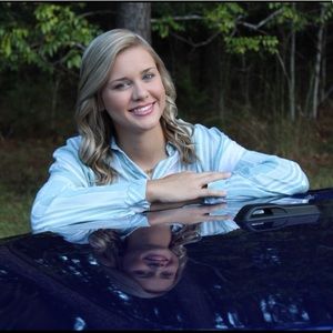 Meet your Posher, Jenna